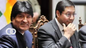 Luis Arce Catacora (izq.), junto al exmandatario Evo Morales. Foto: AFP