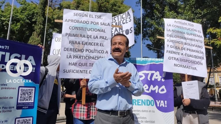 Jurista independiente, José Antonio Rivera, junto al movimiento que solicita la reforma a la Justicia. Foto: NOÉ PORTUGAL