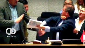 Polémica votación por 'Ley del Oro' termina en desorden y el Presidente de Diputados la da por aprobada en grande. Foto: ERBOL