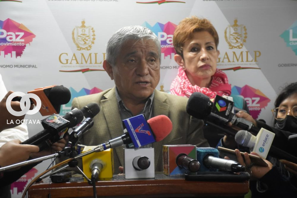 El alcalde de La Paz, Iván Arias, declara a los medios. Foto. GAMLP