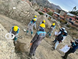 retirado un puente metálico peatonal