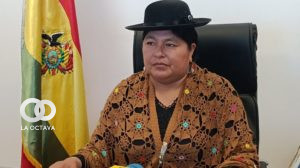 Simona Quispe, Senadora del MAS.