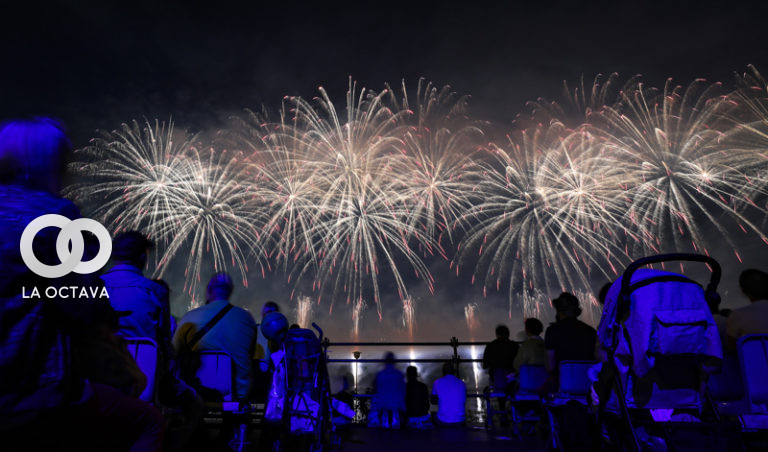 Ucrania prohíbe los fuegos artificiales.