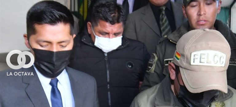 Ex Ministro es detenido por el delito de enriquecimiento ilícito.