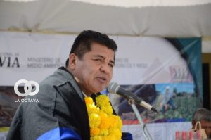 Ministro de Medio Ambiente y Agua.