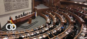 Sesión de la ALP.