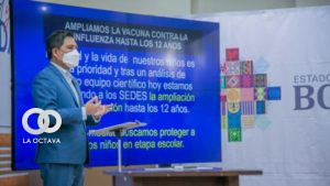 El ministro Auza informa sobre la ampliación de la vacuna contra la influenza. Foto: Ministerio de Salud