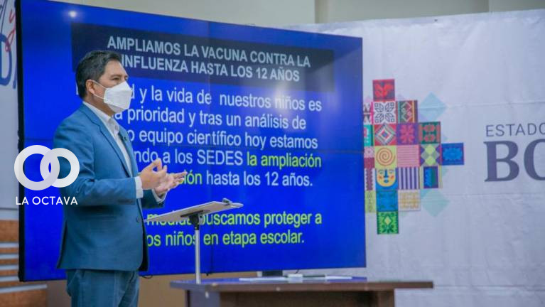 El ministro Auza informa sobre la ampliación de la vacuna contra la influenza.  Foto: Ministerio de Salud