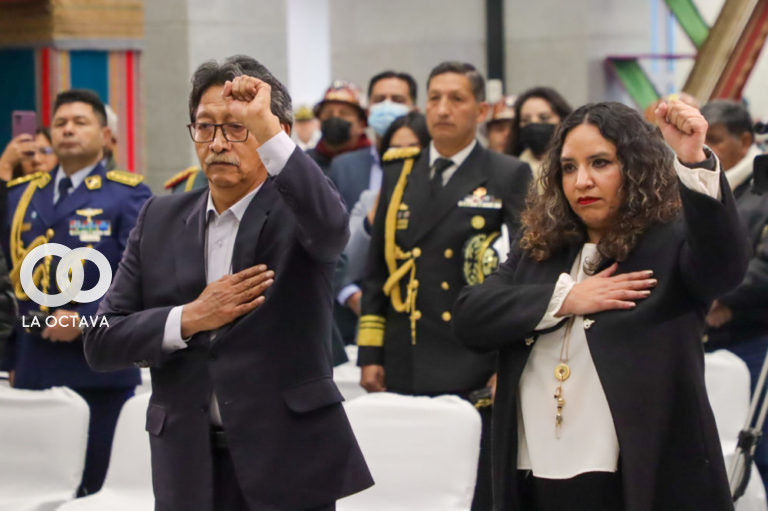 María Castro como ministra de Salud y a Marcelino Quispe como ministro de Minería. Foto: Facebook Lucho Arce