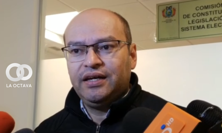 Diputado Bazán.