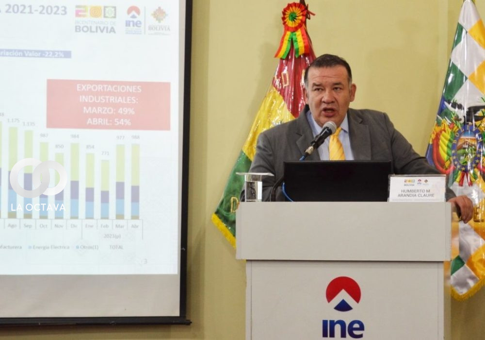 Humberto Arandia Claure, director general Ejecutivo del INE, presenta cifras de la balanza comercial.
