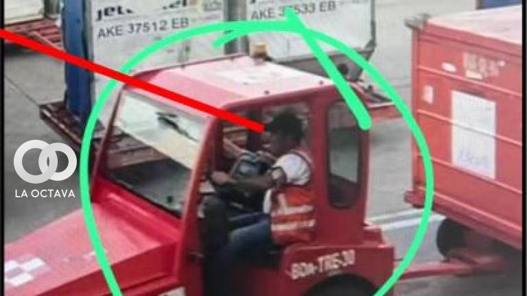Un operador de carga fue enviado a la cárcel. Foto: Captura de video.