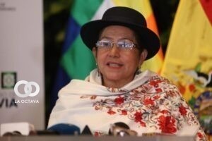 Celinda Sosa, Ministra de Relaciones Exteriores de Bolivia, en una rueda de prensa, en Santa Cruz (Bolivia) foto EFE