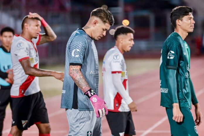 Foto: Alex Arancibia, arquero de Real Tomayapo