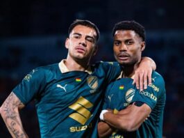 Foto: Robson Matheus y Dorny Romero ambos jugadores del club Bolívar