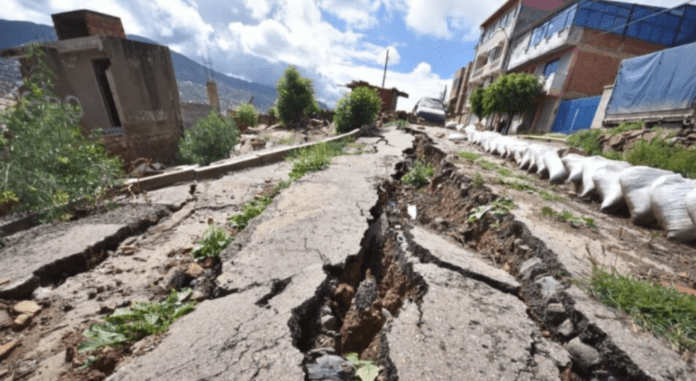 Así quedó el suelo tras el deslizamiento. Foto: APG
