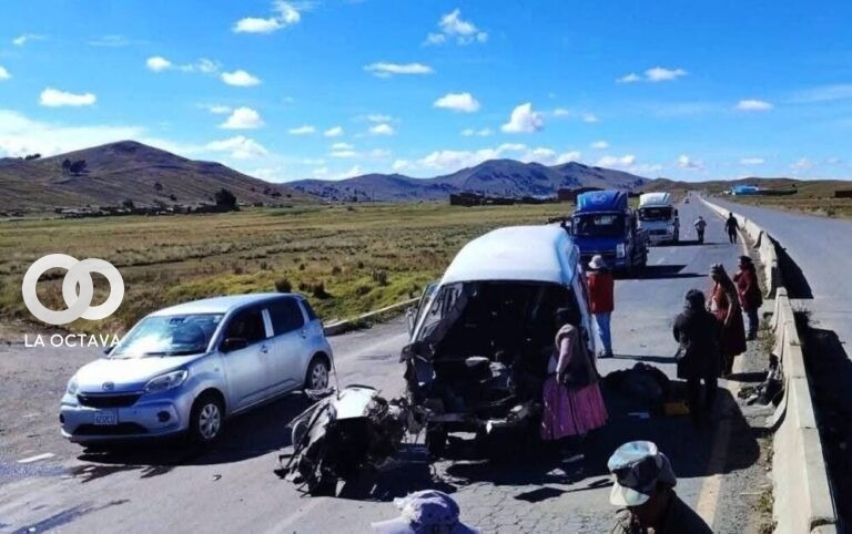 Accidente en carretera hacia Achacachi. Foto: Jhon Líder Filmaciones.